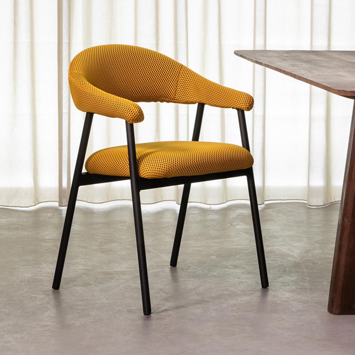 Eetkamerstoel Amaze - Oker - Breathe afbeelding 1  Eetkamerstoel Amaze - Oker - Breathe afbeelding 1