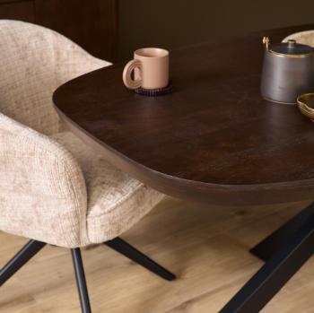 Bruine deens ovale eettafel Madison 240 cm